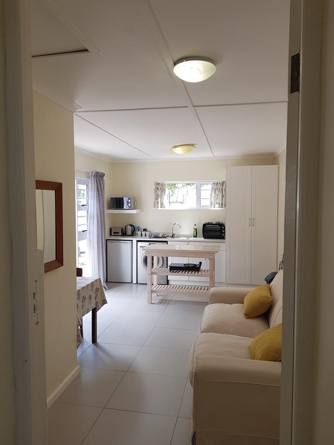 Settler Cottage Apartment Grahamstown Exterior photo